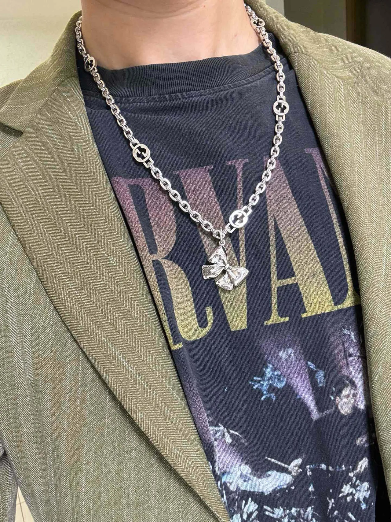 Gucci Bow Interlocking G-Link Silver-Tone Necklace 2