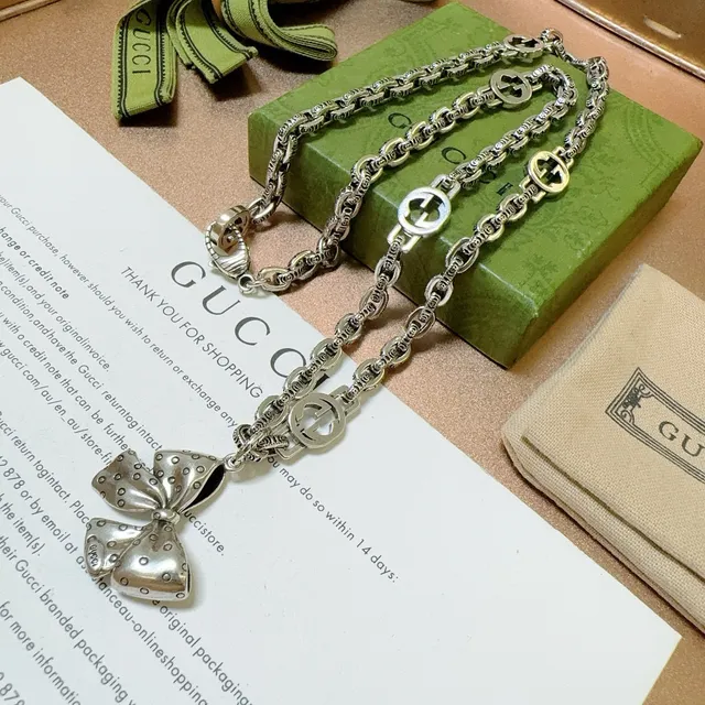 Gucci Bow Interlocking G-Link Silver-Tone Necklace 3