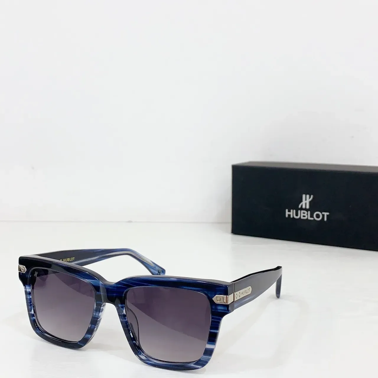 Gucci Brown Beige Rectangular Frame Tortoiseshell Acetate Sunglasses 2