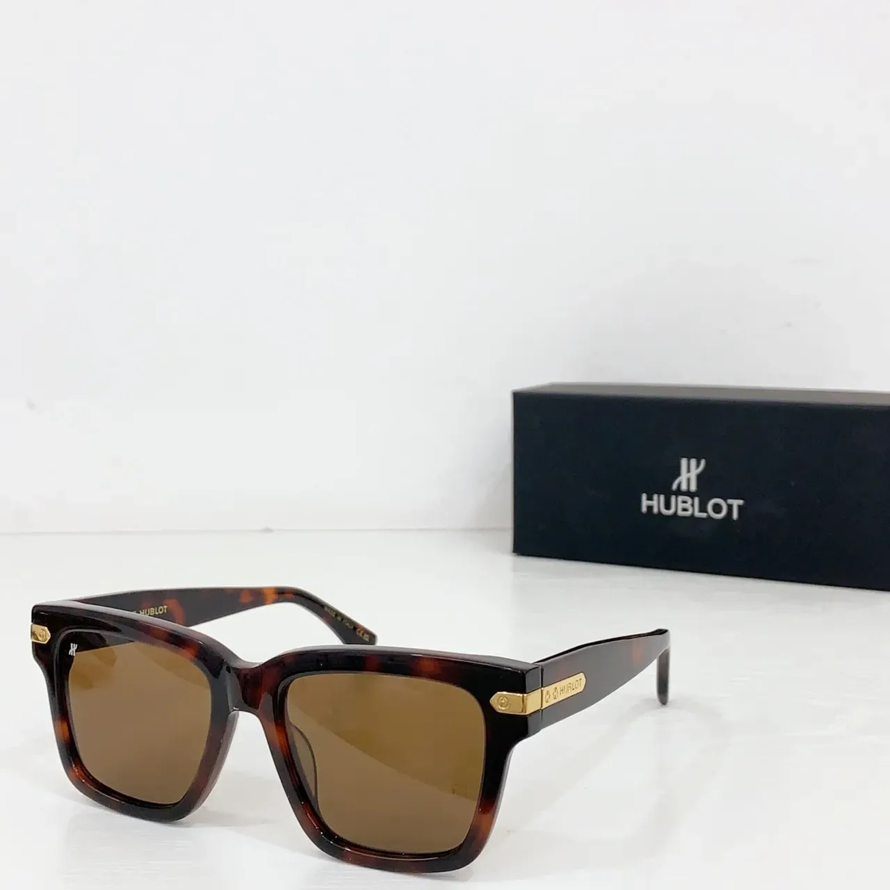 Gucci Brown Beige Rectangular Frame Tortoiseshell Acetate Sunglasses 3