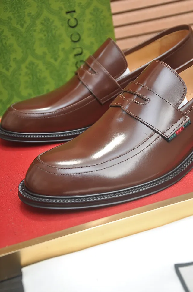 Gucci Brown Black Penny Moc-Toe Loafer 2