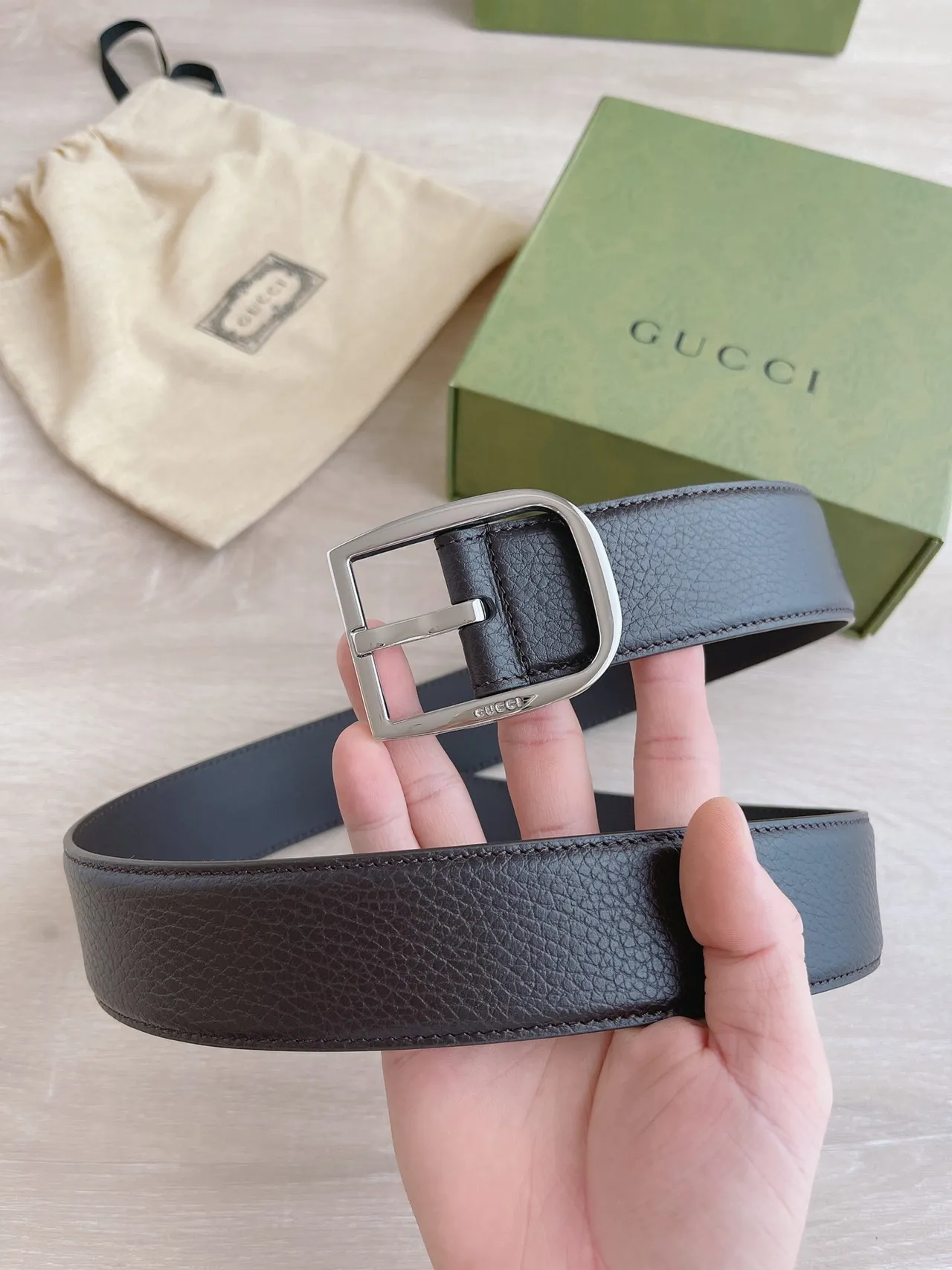 Gucci Brown Silver Pebbled Rectangular Buckle Leather Belt 3