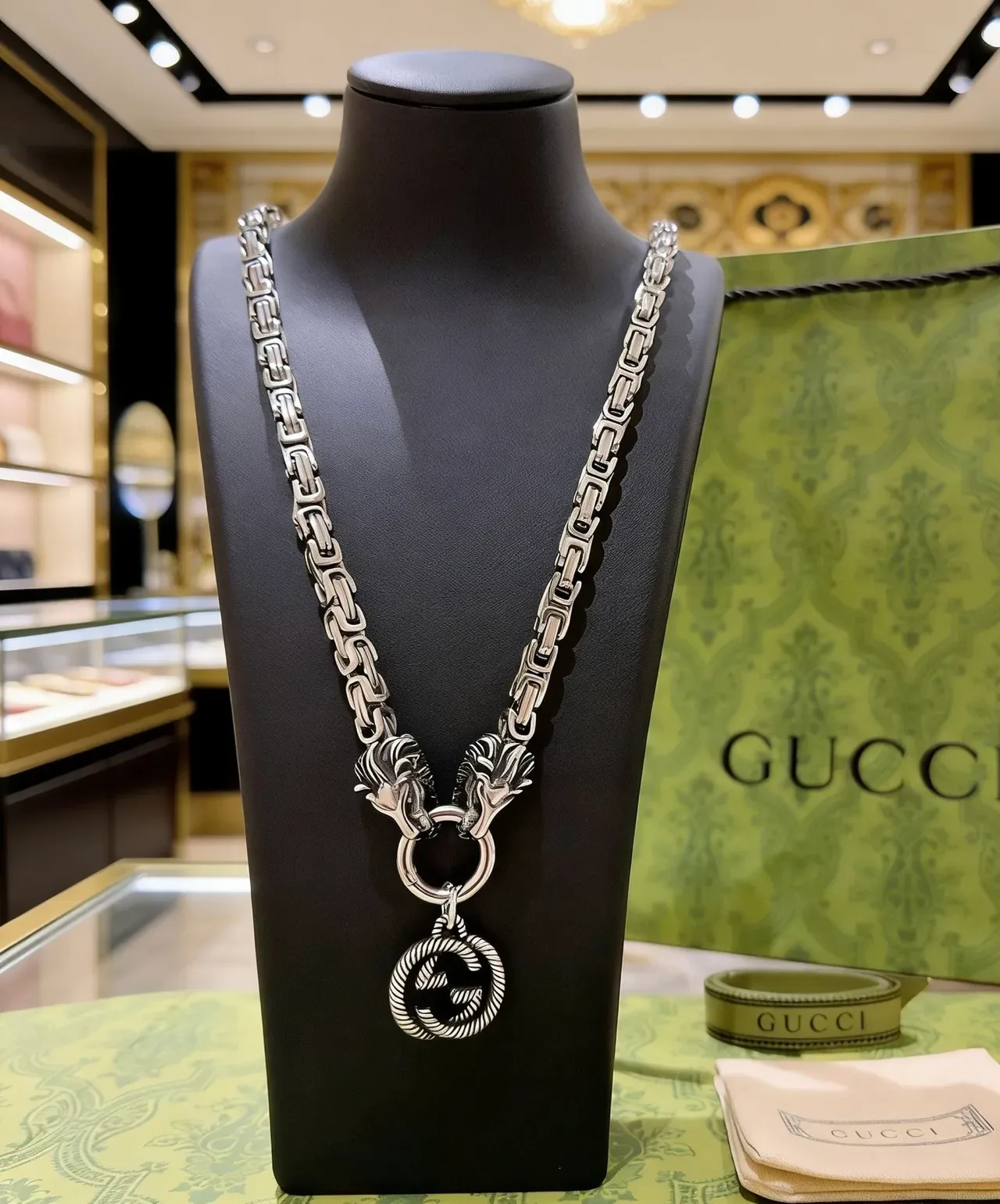 Gucci Dionysus Interlocking G Lion-Head Chain Necklace 6