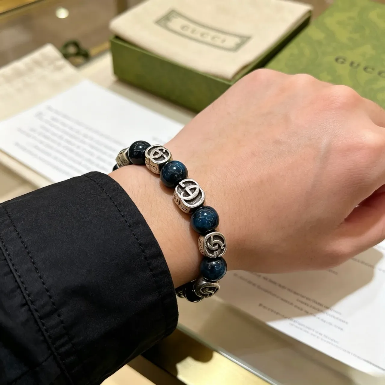 Gucci Double G Beaded Bracelet Navy Silver Interlocking Logo Charms Polished Dark Agate-Like Beads Bracelet 5