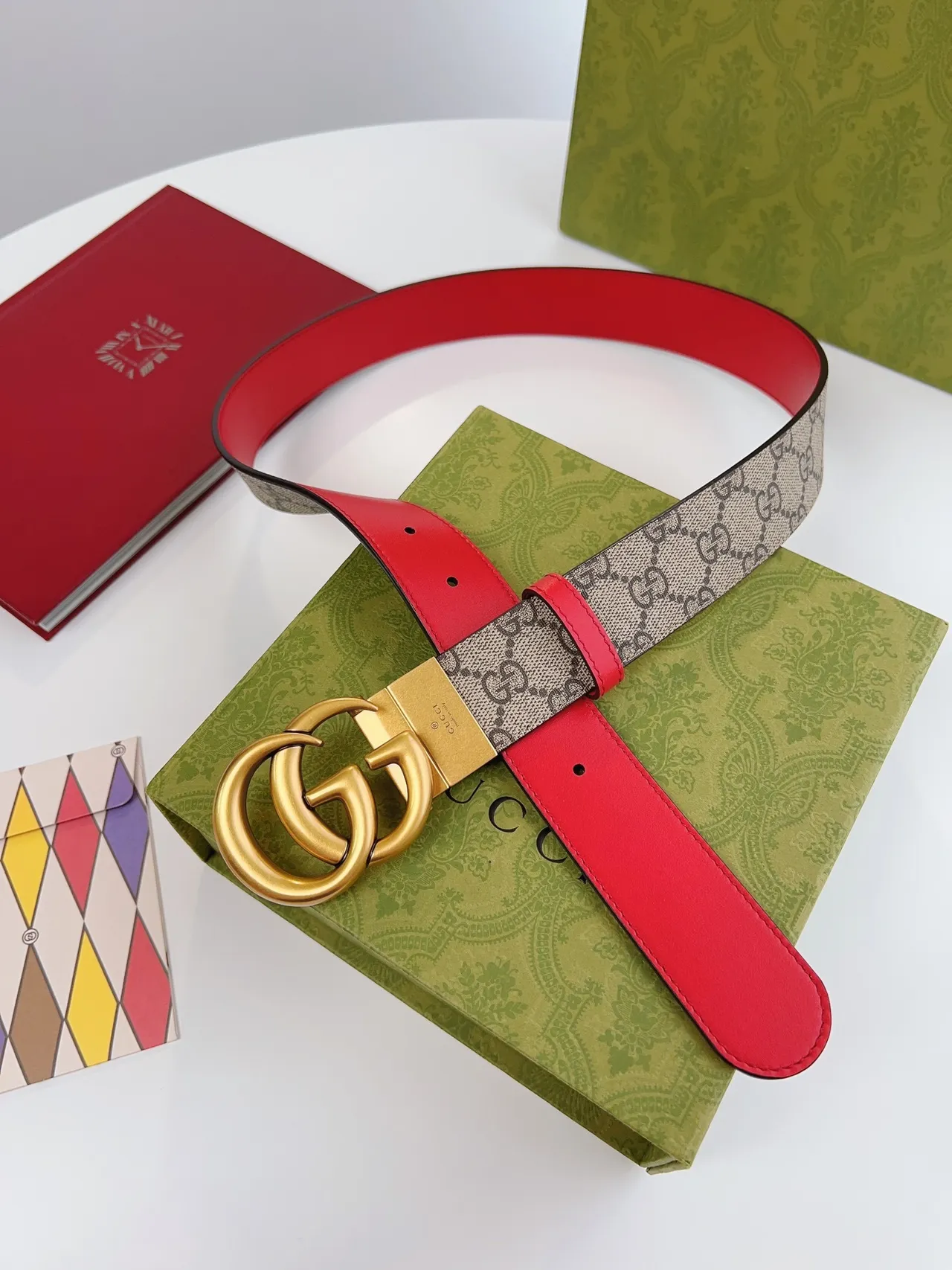 Gucci Double G 红色皮革腰带和 GG Monogram 织带皮革腰带 6