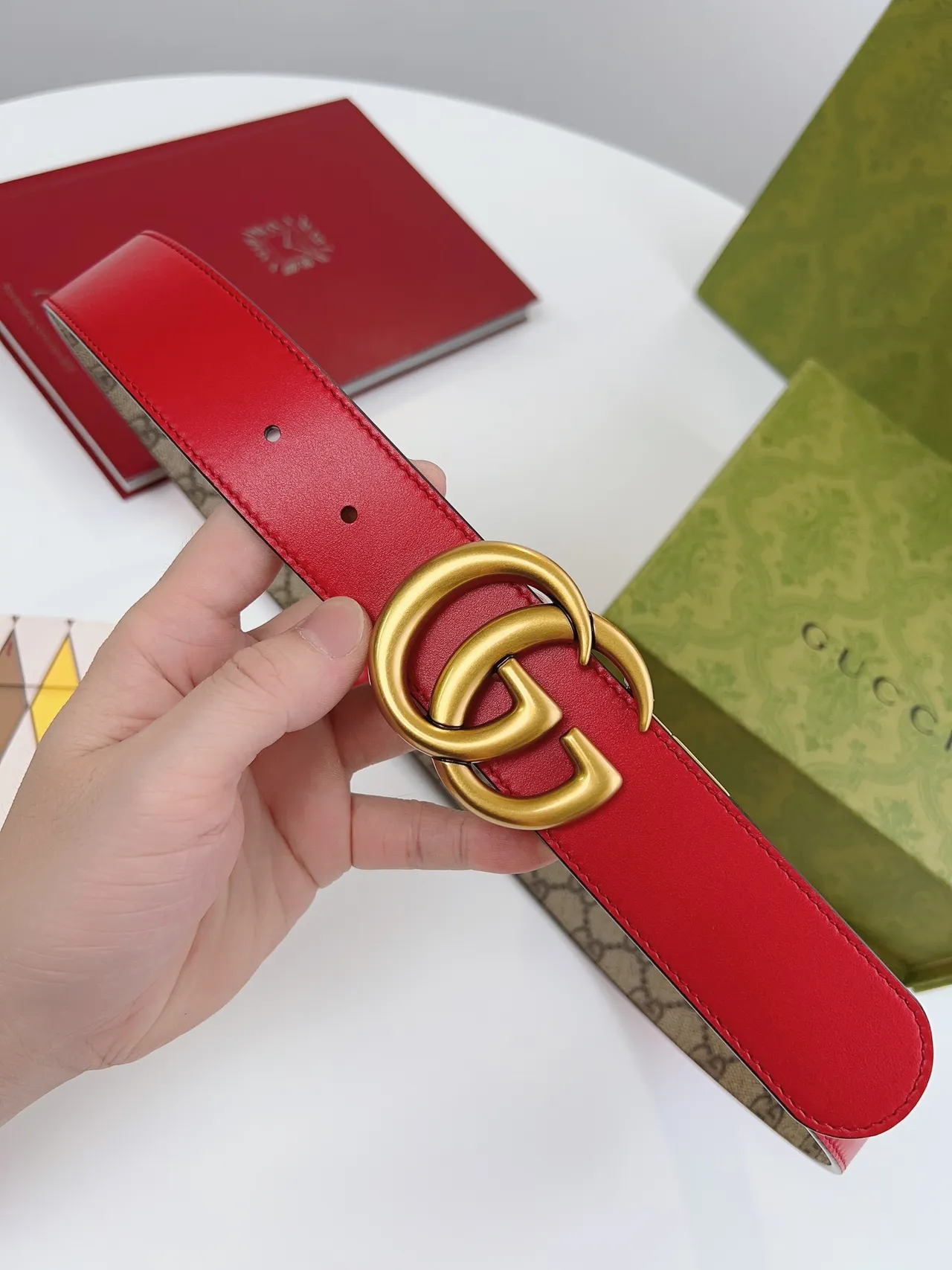 Gucci Double G 红色皮革腰带和 GG Monogram 织带皮革腰带 7