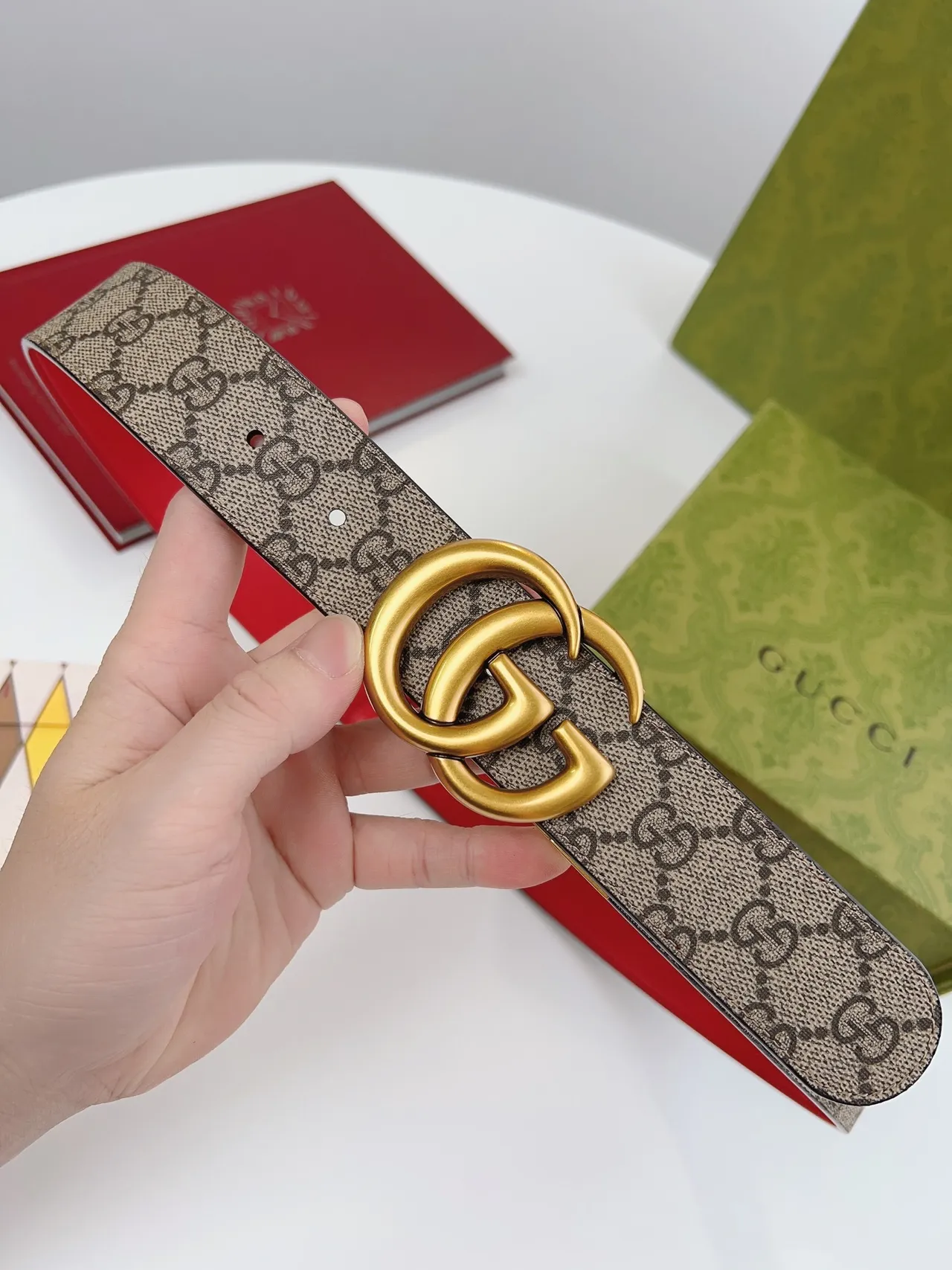 Gucci Double G 红色皮革腰带和 GG Monogram 织带皮革腰带 8