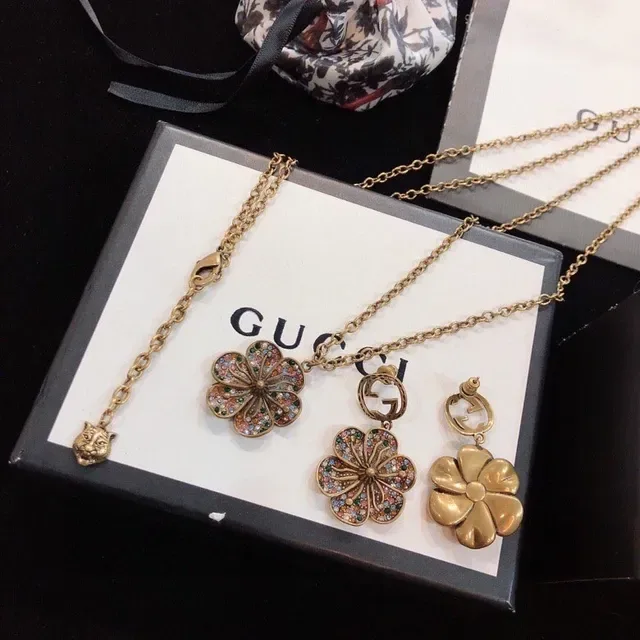 Gucci Flora Collier Pendentif Floral Multicolore Cristal Or 7