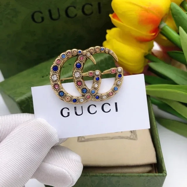 Gucci GG Brooch Gold Multicolor Interlocking Double-G Pavé Crystal-Encrusted Brooch 6