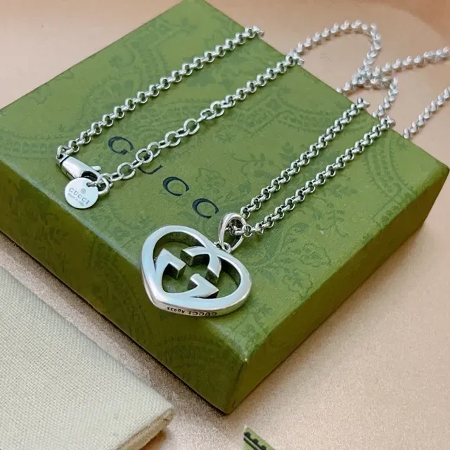 Gucci GG Heart Interlocking G Silver-Tone Necklace 4