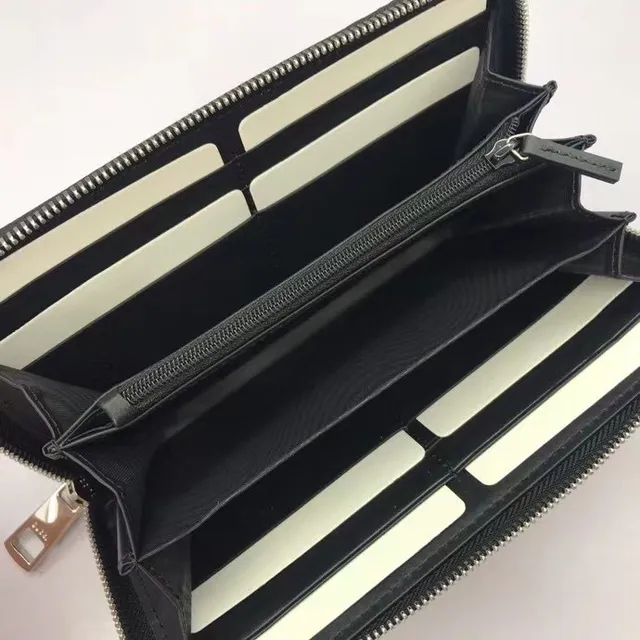 Carteira longa Gucci GG Marmont preta com monograma GG embossado e zíper 8