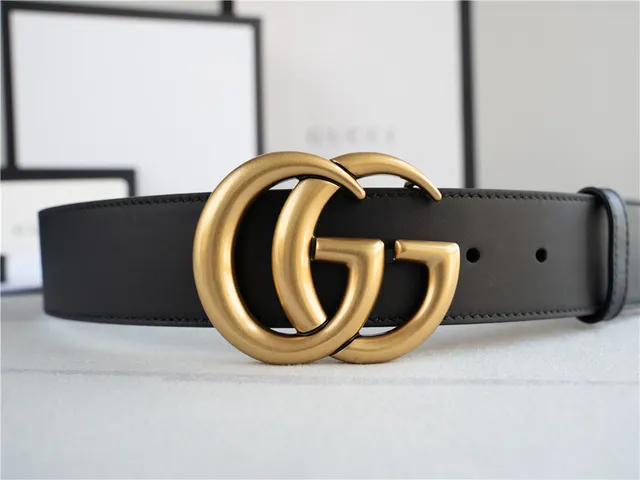 Gucci GG Marmont Noir et or Interlocking G Buckle Ceinture en cuir lisse 6