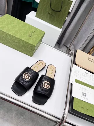 Gucci GG Marmont Black Quilted Leather Slide Slippers 2