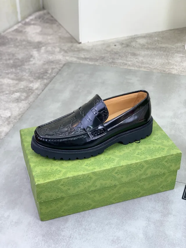 Gucci GG Marmont Loafer Black Patent Leather Loafer 4
