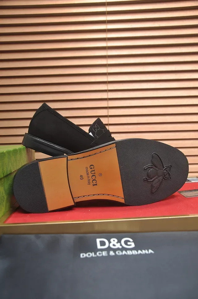 Gucci GG Marmont Loafer Noir Daim 3