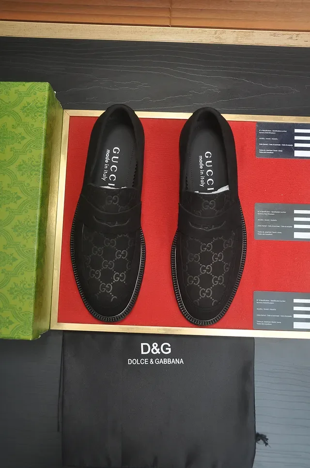 Gucci GG Marmont Loafer Noir Daim 5