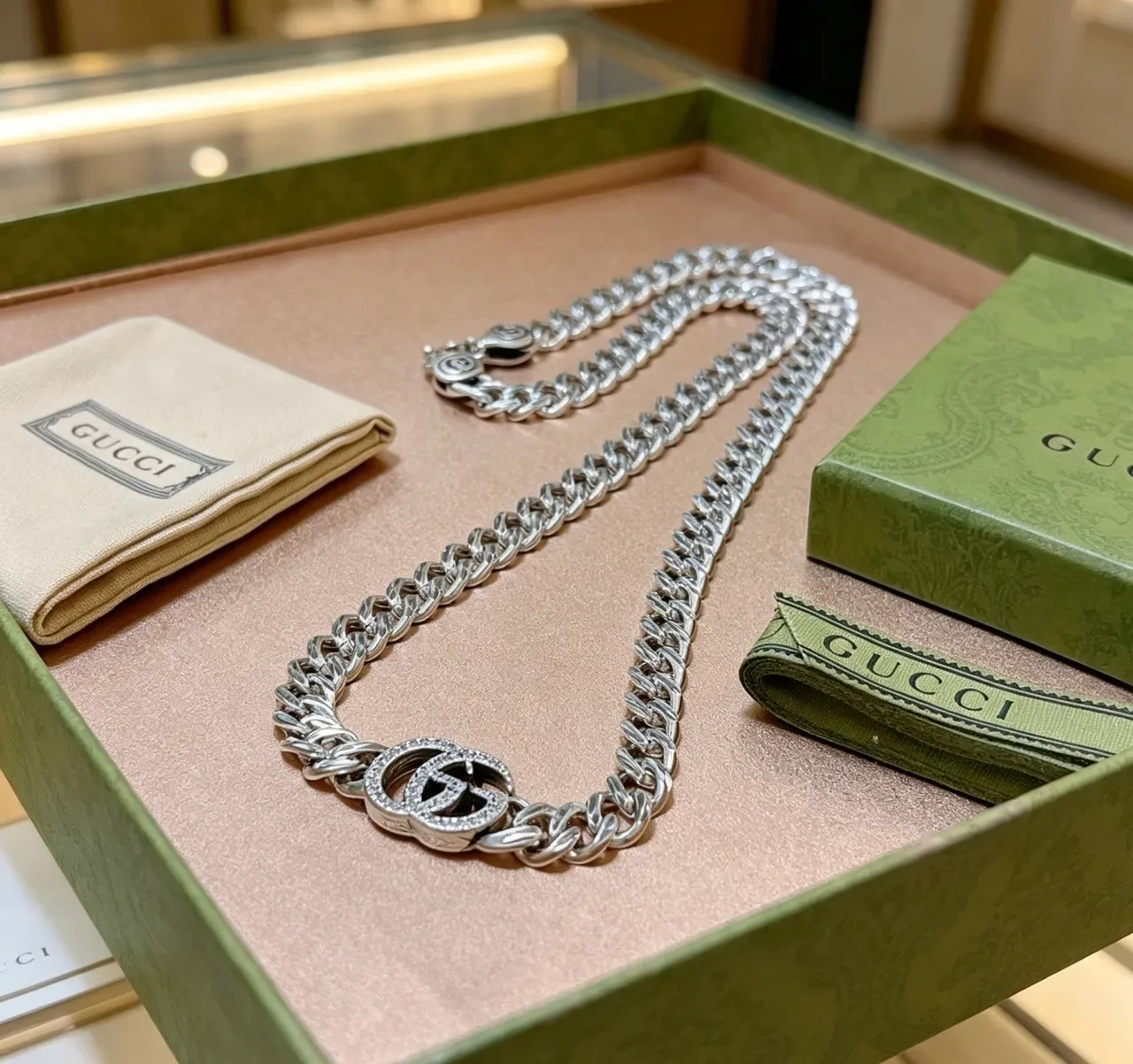 Gucci GG Marmont Pavé Interlocking G Curb Chain Necklace 2
