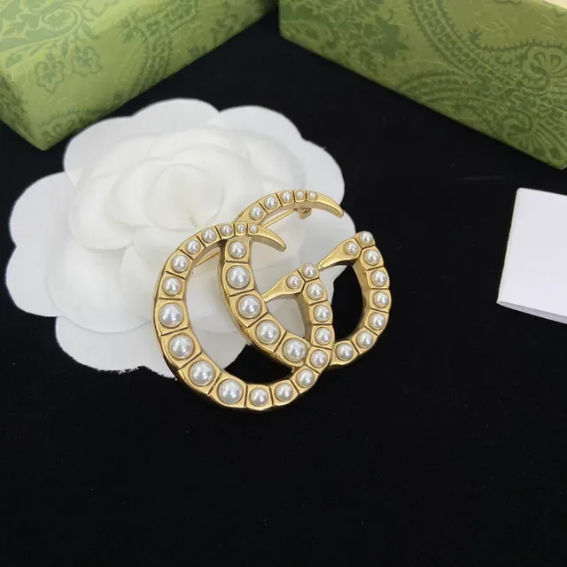 Gucci GG Marmont Pearl-Embellished Double G Brooch 4