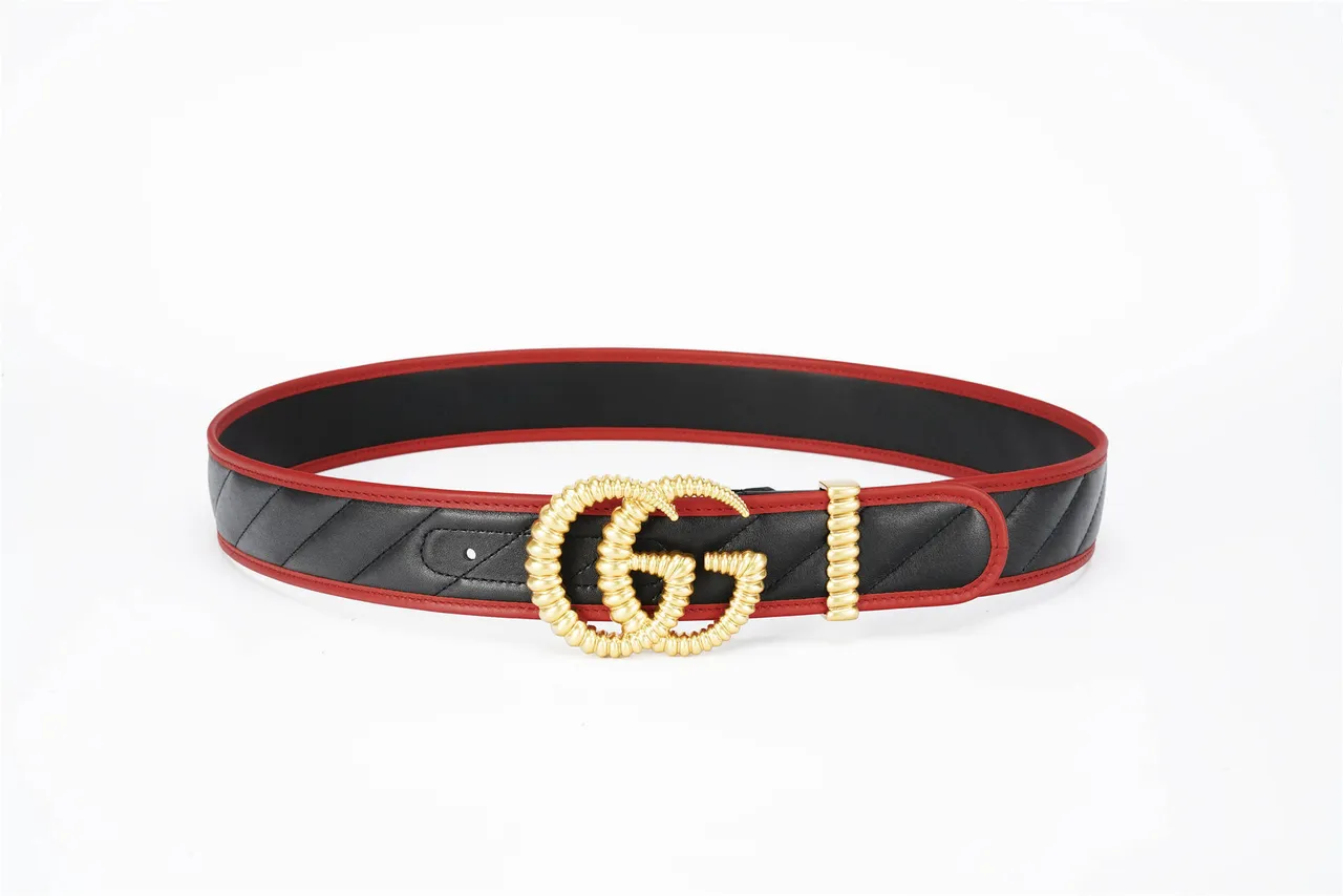 Gucci GG Marmont Ceinture en cuir noir et rouge matelassée 4