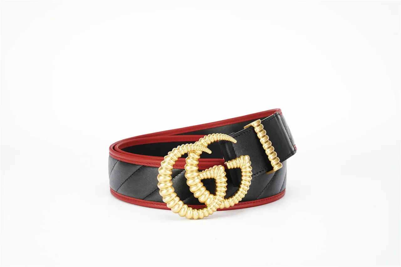 Gucci GG Marmont Ceinture en cuir noir et rouge matelassée 7