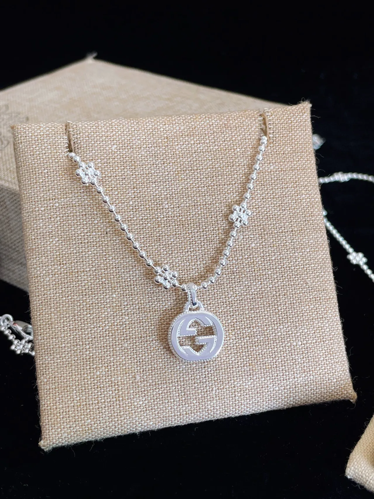 Gucci GG Marmont Silver Beige Ball Chain Floral Bead Accents Necklace 3