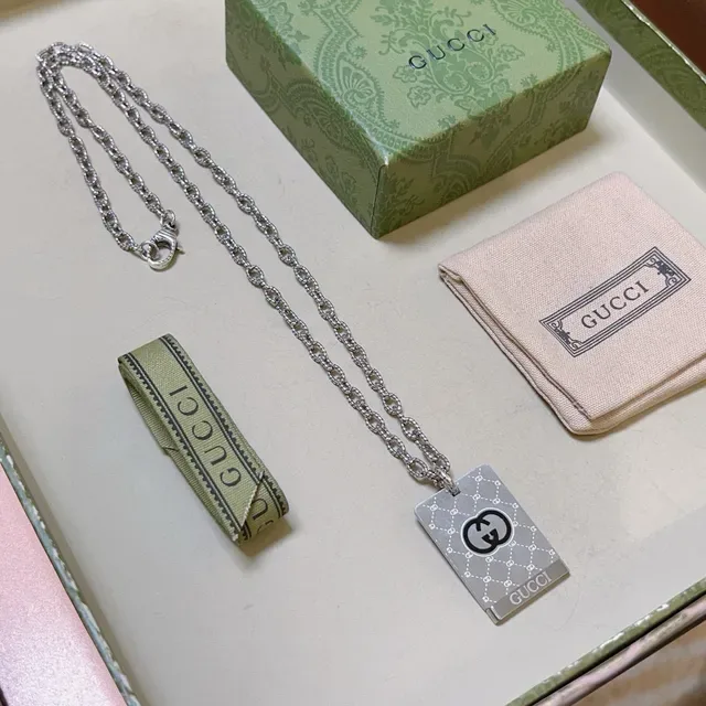 Gucci GG Marmont Silver Black Chain Rectangular Pendant Necklace 4