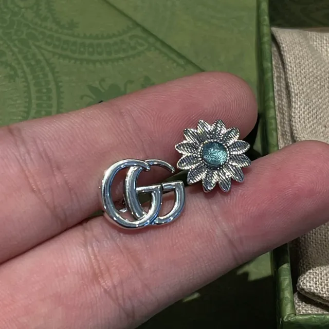 Gucci GG Marmont Silver Blue Interlocking G Logo Sunflower Motif Earrings 3