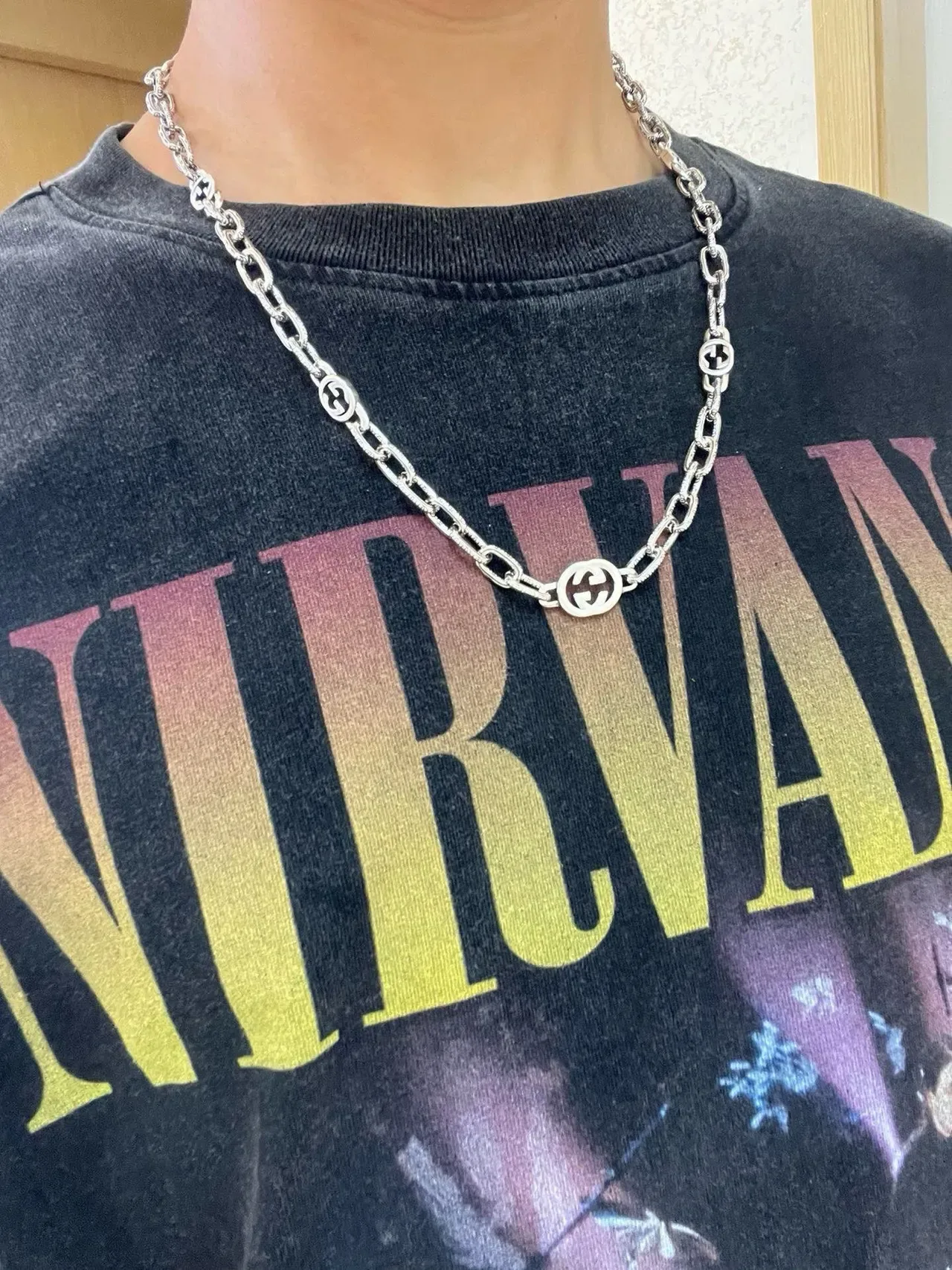 Gucci GG Marmont Silver Green Interlocking G Medallions Textured Link Chain Necklace 8