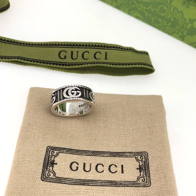 Gucci GG Marmont Silver Green Wide Band Interlocking G Motif Ring 2