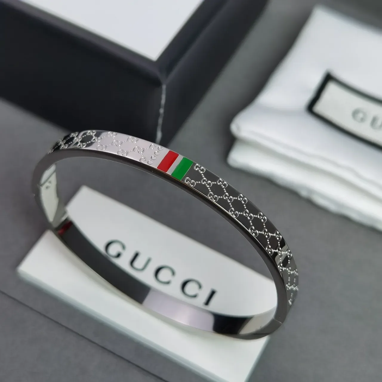 Gucci GG Marmont Silver Red Engraved Monogram Italian Flag Stripe Bracelet 2