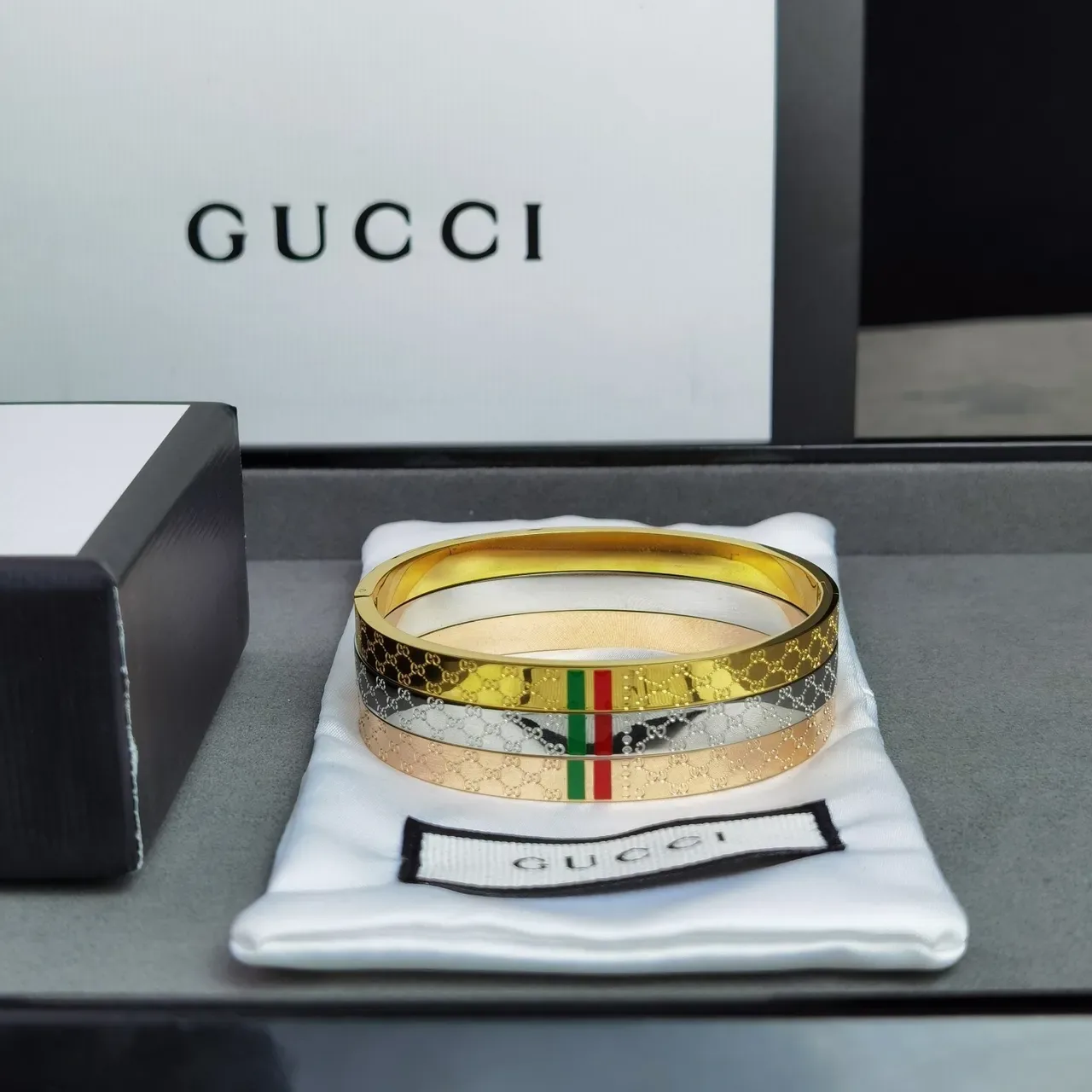 Gucci GG Marmont Silver Red Engraved Monogram Italian Flag Stripe Bracelet 6