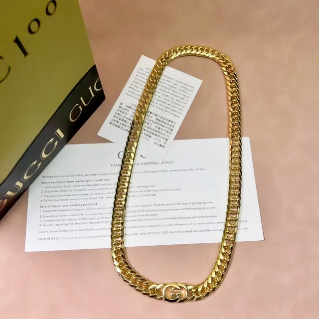 Gucci Gold Curb-Link Chain Interlocking Double-G Clasp Bracelet 5