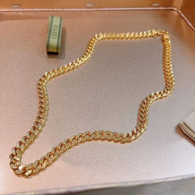 Gucci Gold Curb-Link Chain Polished Necklace 6