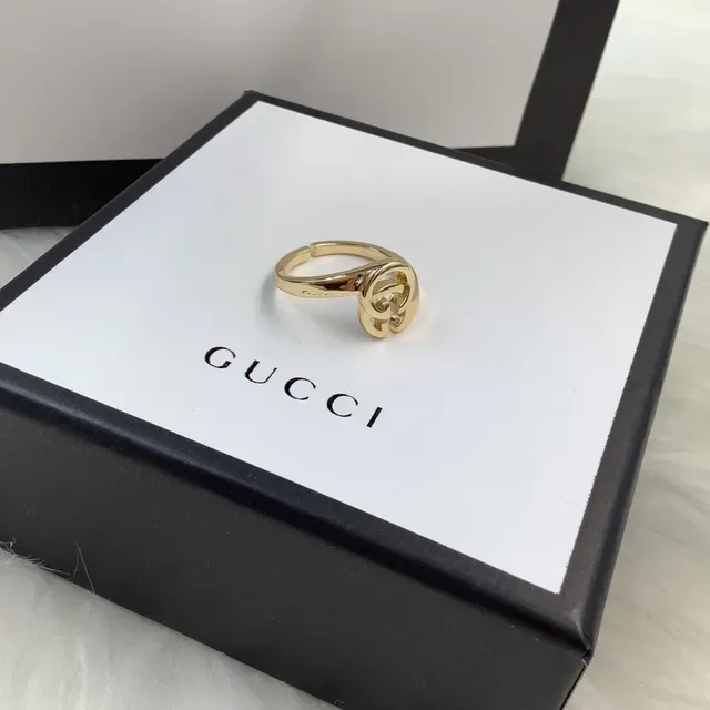 Gucci Gold Interlocking Knot Motif Polished Metal Ring 6