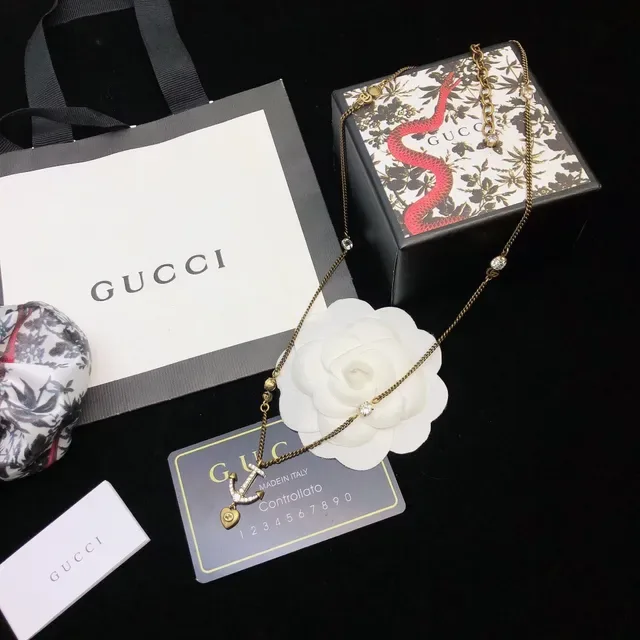 Gucci Chaîne d'Or avec Pendentif Ancre Blanc 2