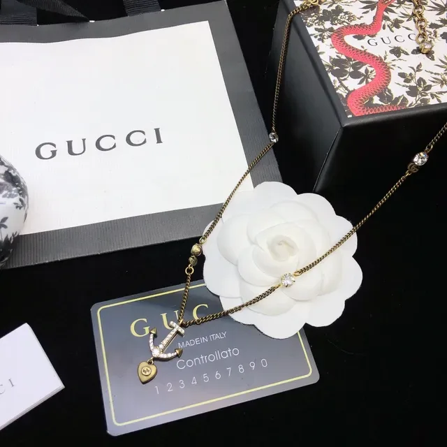 Gucci Chaîne d'Or avec Pendentif Ancre Blanc 5