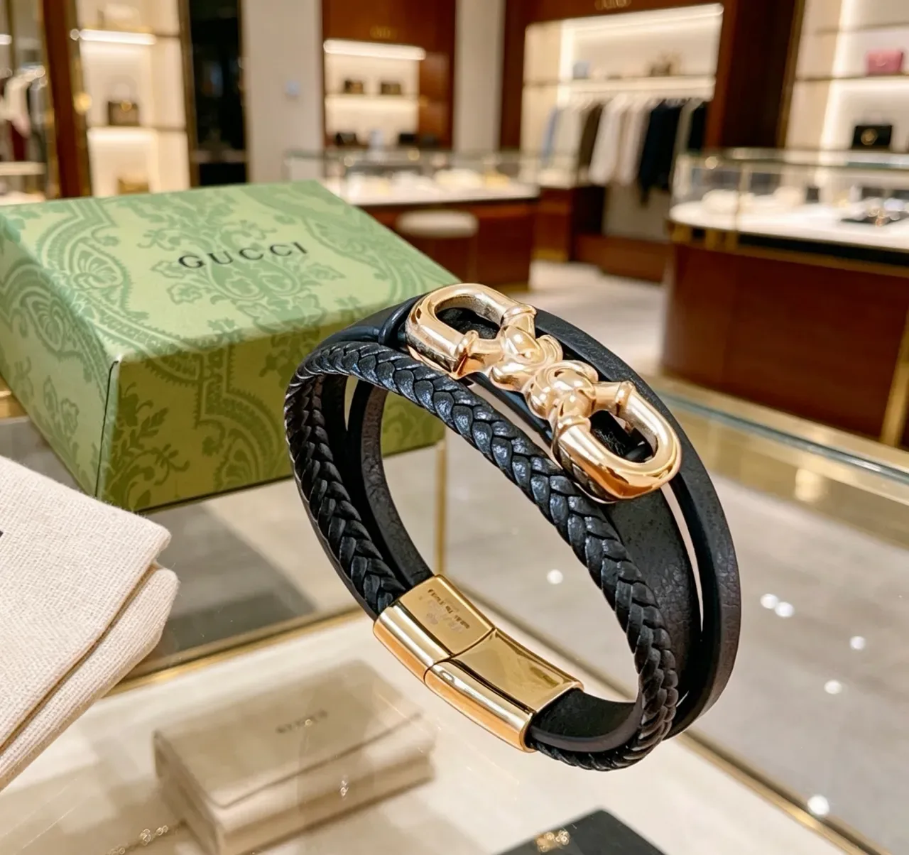 Gucci Horsebit 1955 Bracelet en Cuir Tressé Noir Doré 2