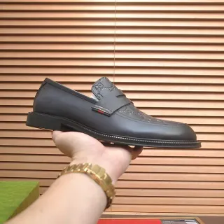 Gucci Horsebit 1955 काला चमड़े की Moc-Toe लोअफर