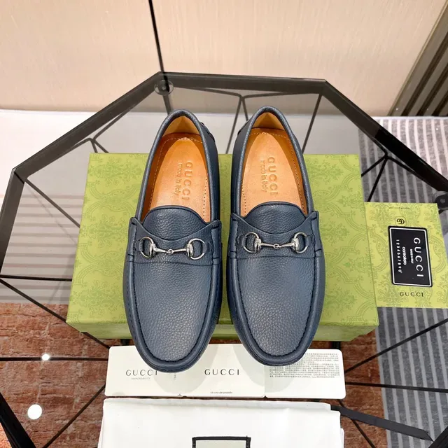 Gucci Horsebit 1955 Blue Pebbled Leather Loafers 8