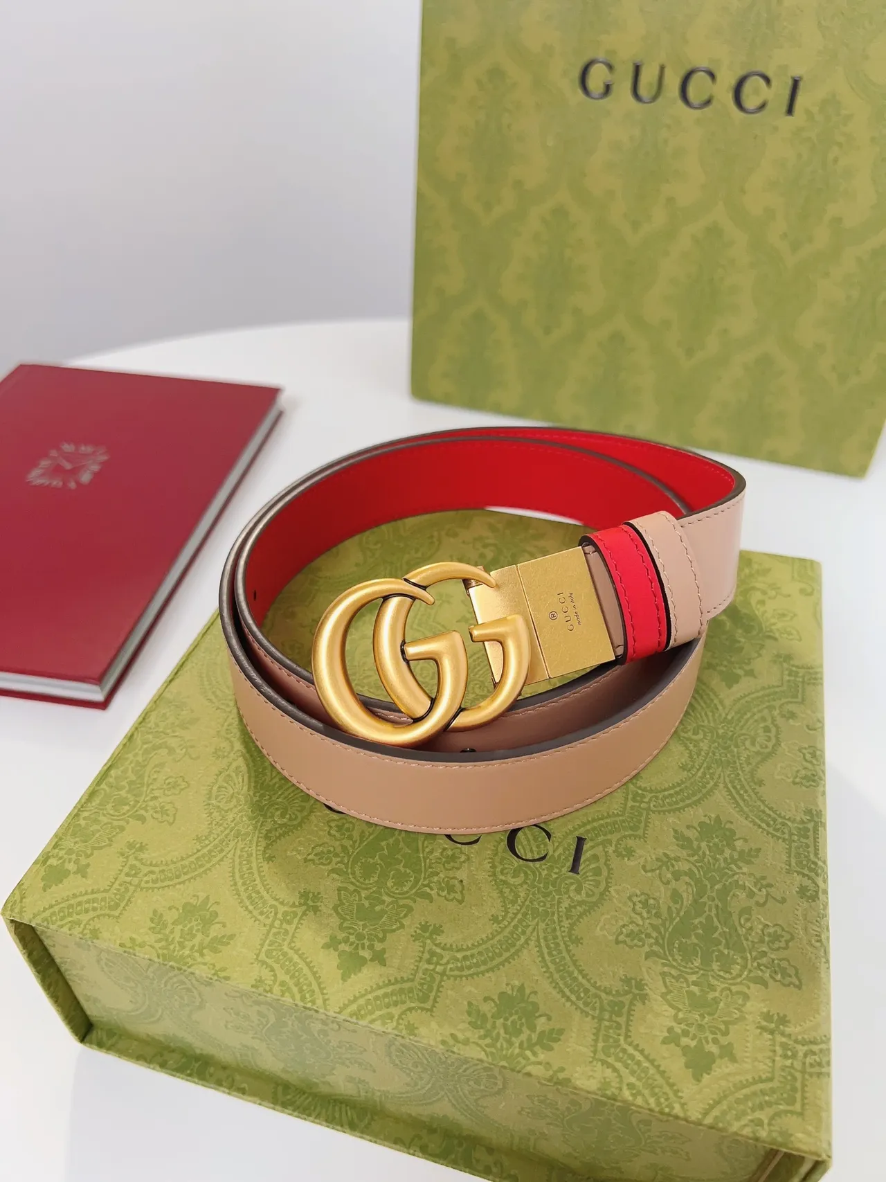Gucci Horsebit 1955 حزام جلدي أحمر وبيج قابل للعكس 2