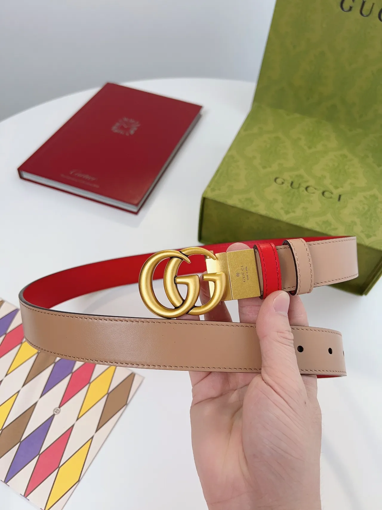 Gucci Horsebit 1955 حزام جلدي أحمر وبيج قابل للعكس 4
