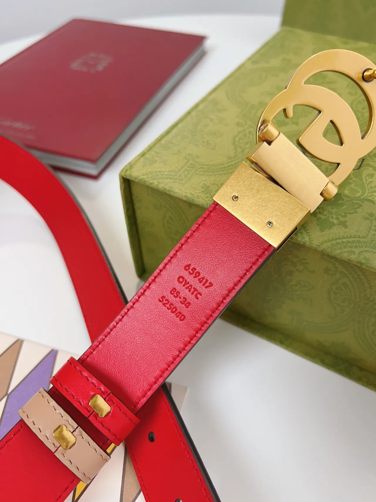 Gucci Horsebit 1955 حزام جلدي أحمر وبيج قابل للعكس 5