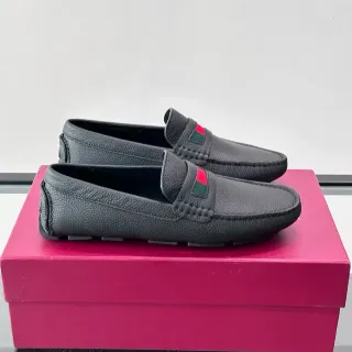 Gucci Horsebit 1955 Web Loafer काला पेबल्ड लेदर लोअफर