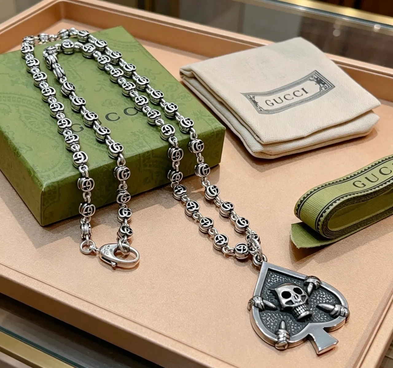 Gucci Interlocking G-Link Spade Skull Pendant Necklace 4