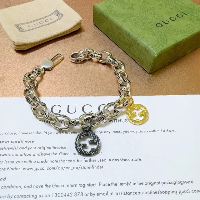 Gucci Interlocking G Motif Chain Bracelet Silver Gold Chunky Oval-Link Bracelet 4