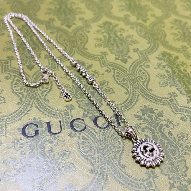 Gucci Interlocking G Sunburst Pendant Necklace 7