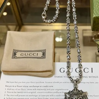Gucci Lion Head Necklace Silver Beige Pendant Interlocking G Chain Necklace