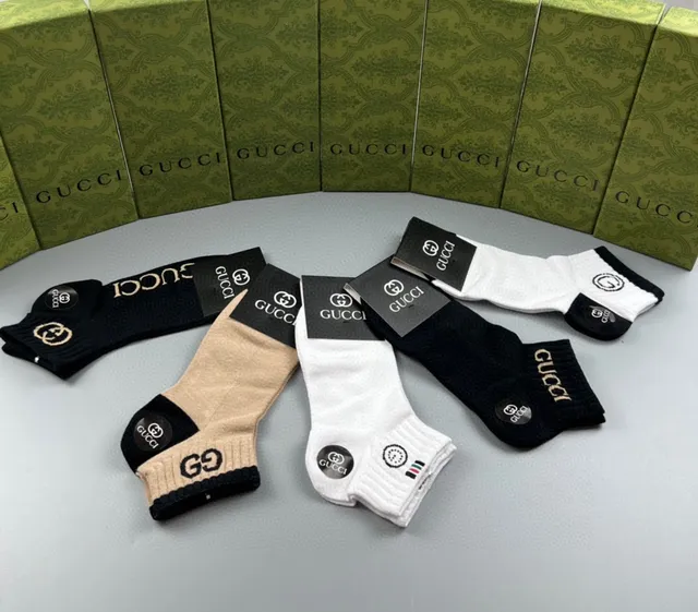 Gucci Logo-Embroidered Ankle Socks 3