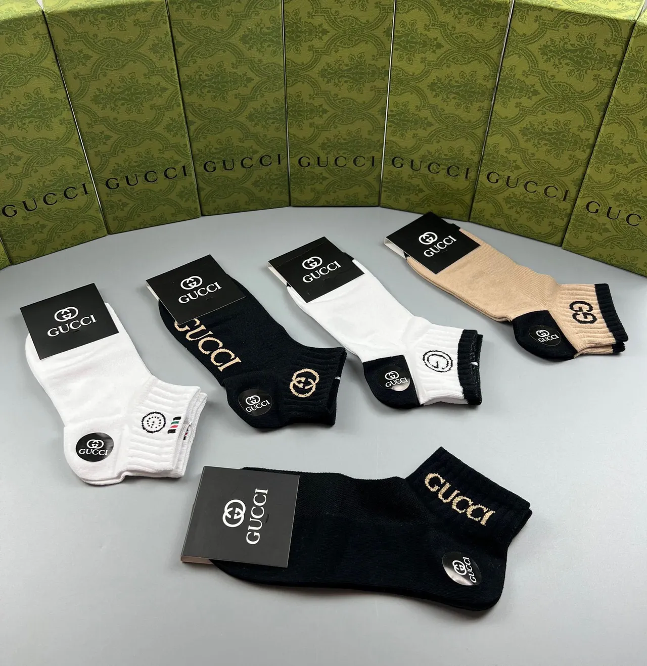 Gucci Logo-Embroidered Ankle Socks 6