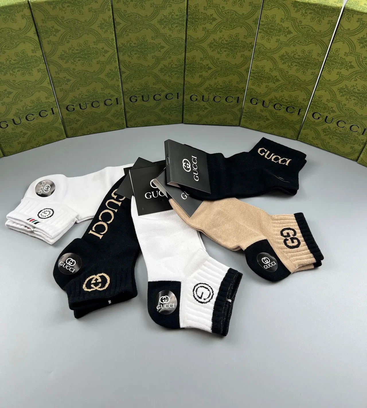 Gucci Logo-Embroidered Ankle Socks 7